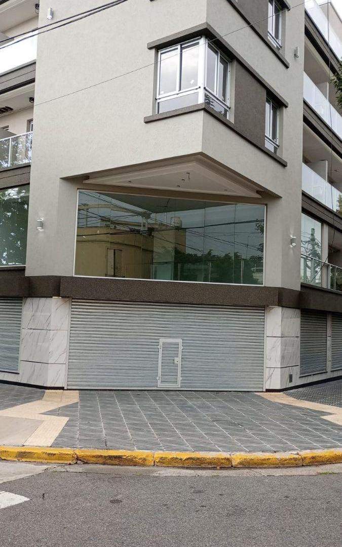 Foto de # MIRA ESTO # 1 AMB # BALCON # ESTRENAR # ESQUINA TUYUTI # LISTO ESC, imagen 1