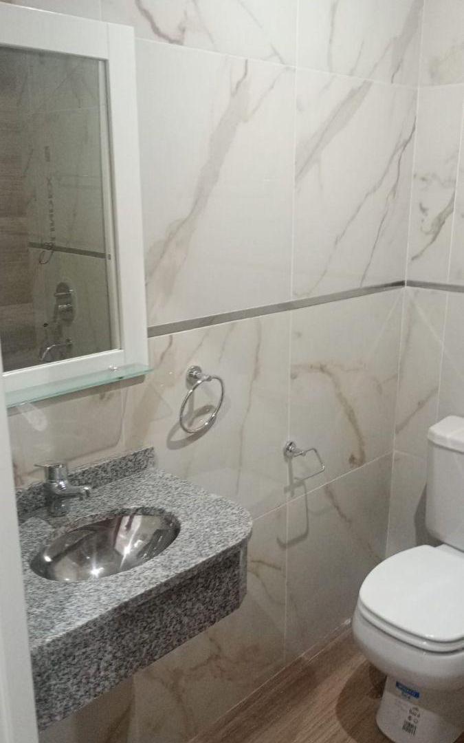 Foto de # MIRA ESTO # 1 AMB # BALCON # ESTRENAR # ESQUINA TUYUTI # LISTO ESC, imagen 2