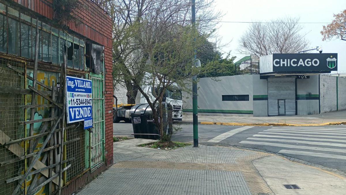 Foto de # MIRA ESTO # IMPORTANTE ESQUINA # LOCALES # 7 UNIDADES FUNCIONALES #, imagen 2