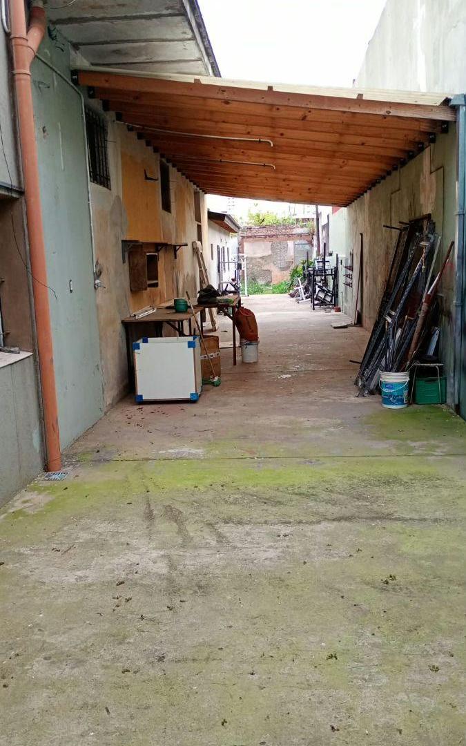 Foto de # MIRA ESTO # DEPOSITO # LOCAL # USO COMERCIAL # 150 M2C LOTE 335 M2C, imagen 2