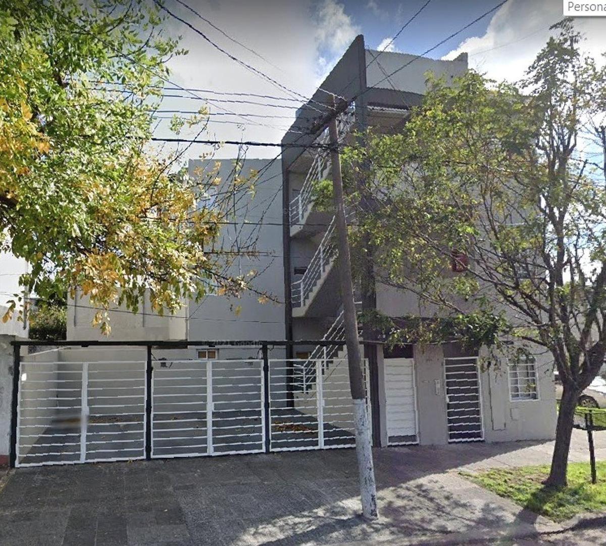 Duplex 2 Amb Amplio Cochera 4