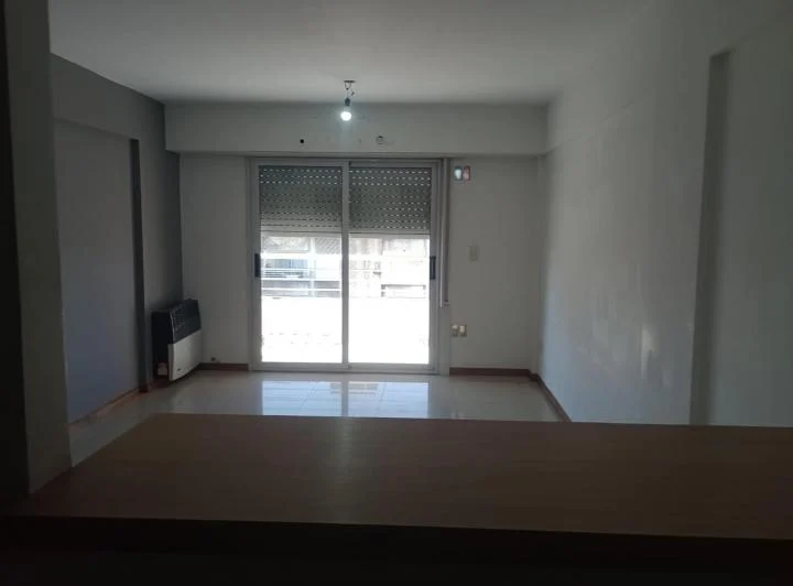 EXCELENTE 3 AMB FTE BALCON Y COCHERA CUB BAULERA 2