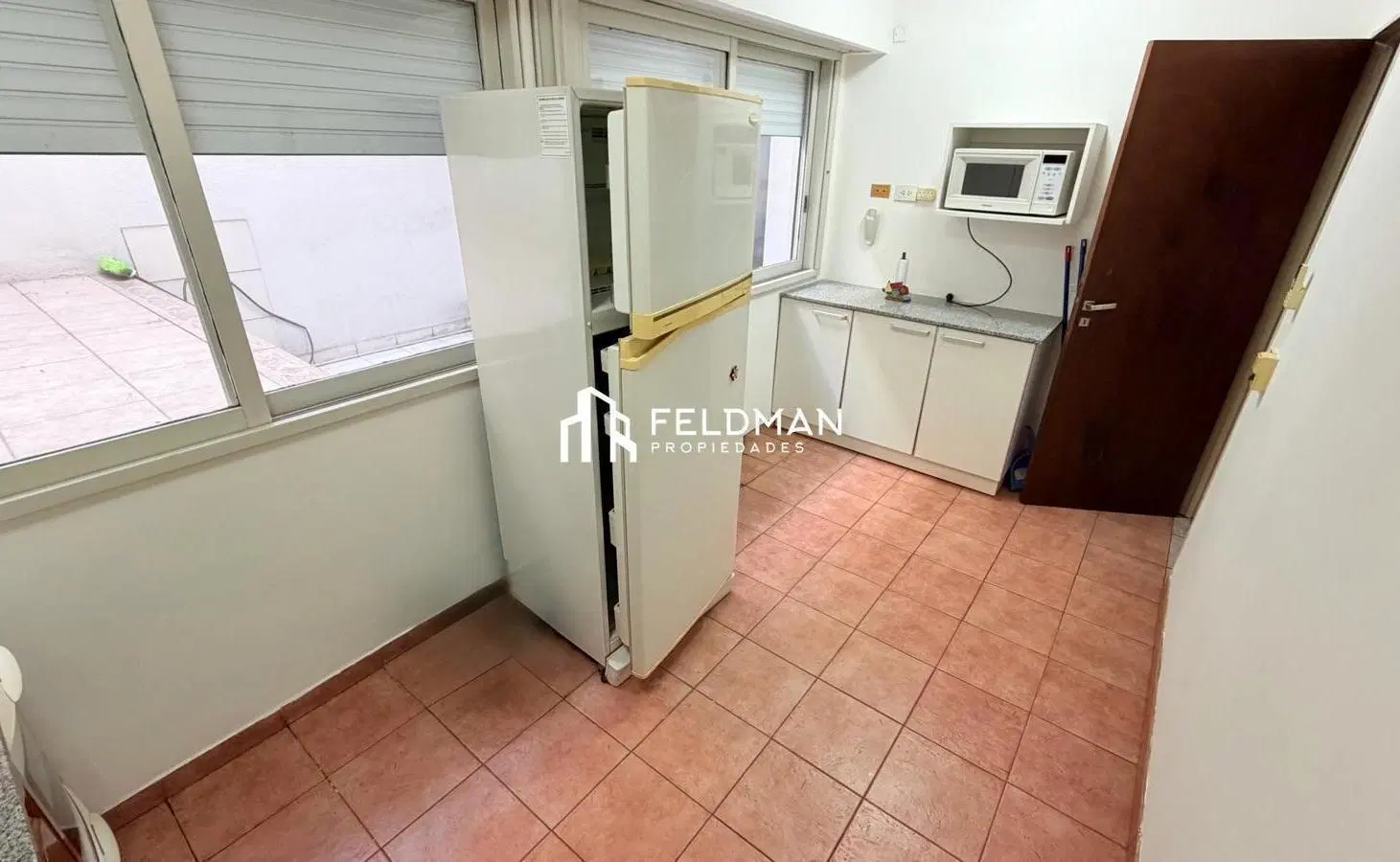 Departamento 2 ambientes en Olazabal y Triunvirato gran potencial para oficina 2