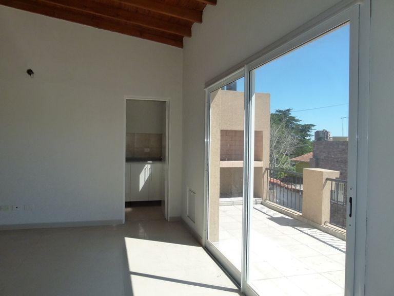 Venta Triplex Tigre Centro - a 5 Cuadras de La Estación 5