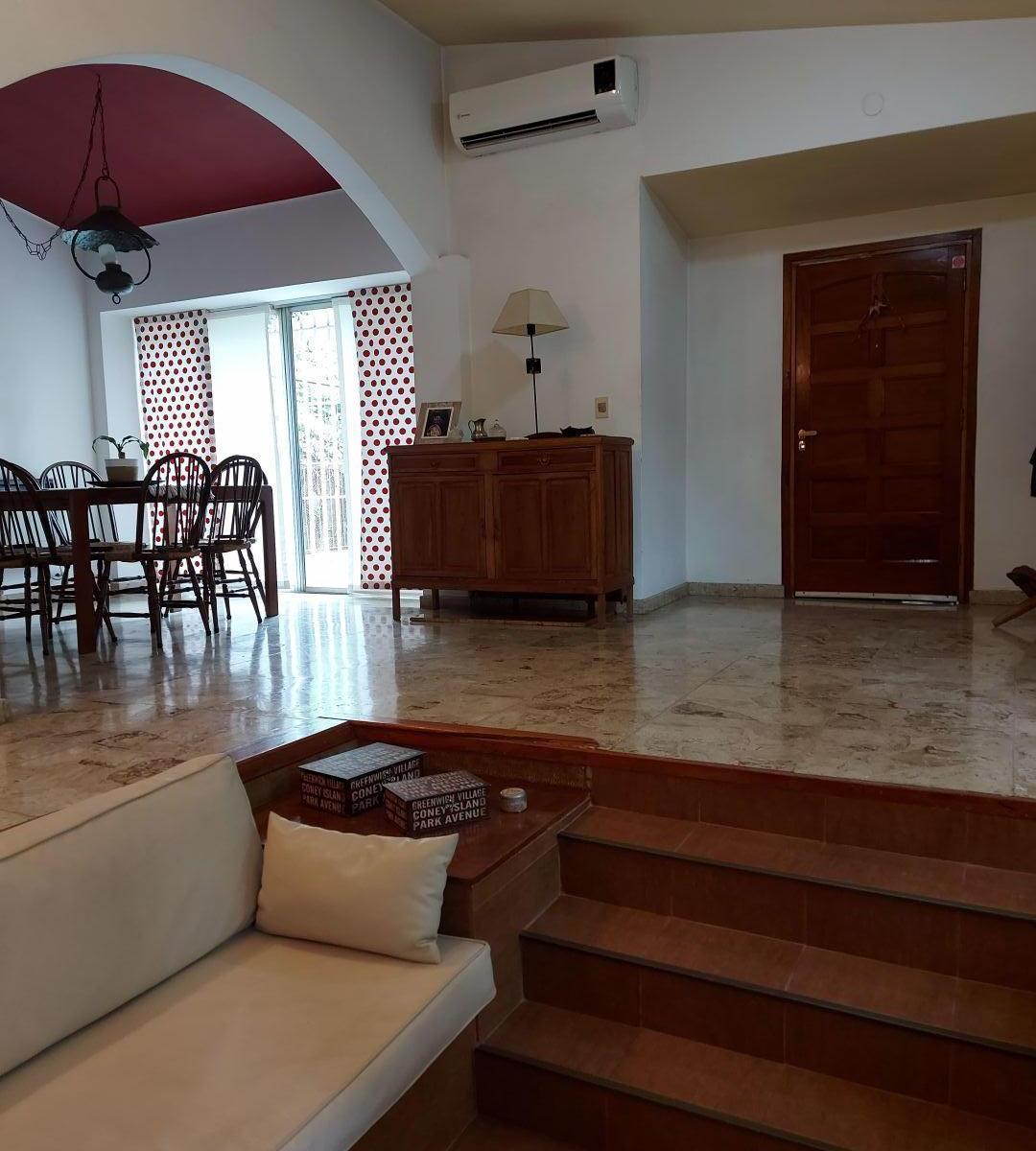CASA 3 DORM CON PISCINA -A MEDIA CUADRA DE ALVEAR -BENAVIDEZ