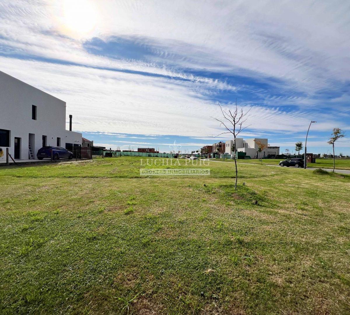 LOTE INTERNO EN ESQUINA - BARRIO RIBERAS - PUERTOS