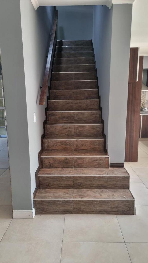 Foto de CASA EN VENTA 4 DORMITORIOS - INGENIERO MASCHWITZ, imagen 2