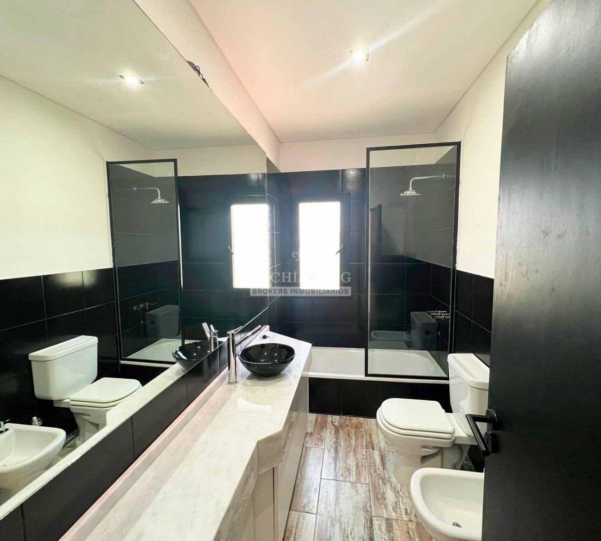CASA EN VENTA LOTE INTERNO - ÁREA 8 SAN SEBASTIÁN