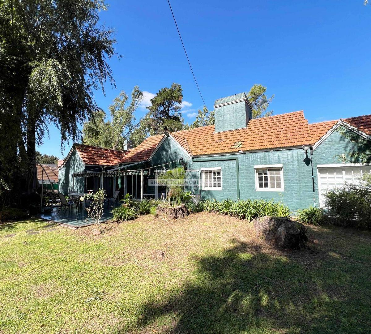 Casa en Venta 3 Dorm. - Lote de 1400 m² - Los Fresnos Bella Vista 5