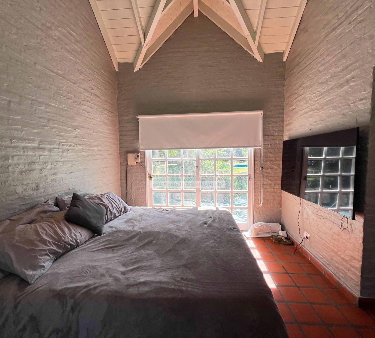 Casa en Venta 3 Dorm. - Lote de 1400 m² - Los Fresnos Bella Vista 3