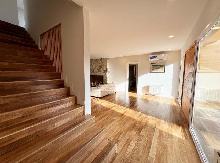 Foto de CASA EN VENTA 5 DORMITORIOS A LA LAGUNA - SANTA CLARA, imagen 3