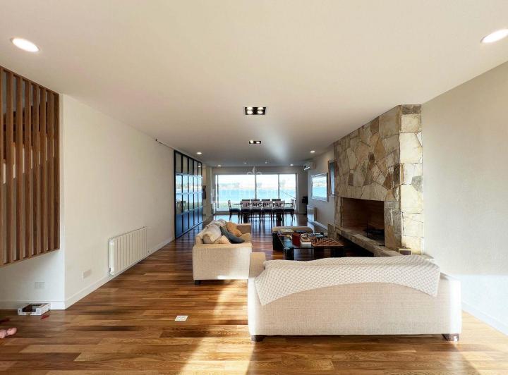 Foto de CASA EN VENTA 5 DORMITORIOS A LA LAGUNA - SANTA CLARA, imagen 4