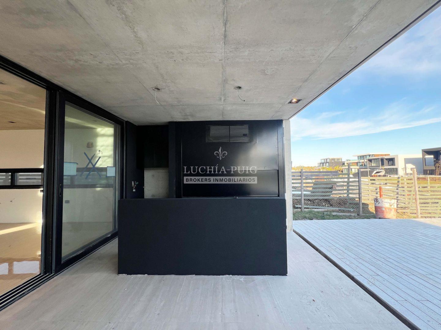 Foto de MODERNA CASA EN ALQUILER AL RÍO - 4 DORMITORIOS - EL YACHT, imagen 4