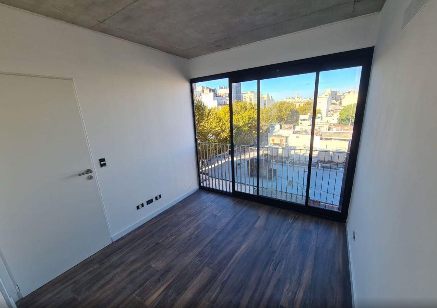DEPARTAMENTO 2 AMBIENTES CON BALCÓN EN VENTA - VILLA CRESPO