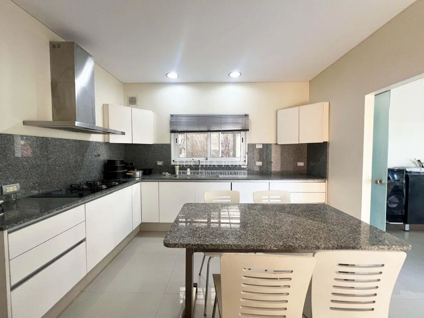 CASA EN VENTA 3 DORMITORIOS A LA LAGUNA - SANTA CLARA VILLANUEVA 1