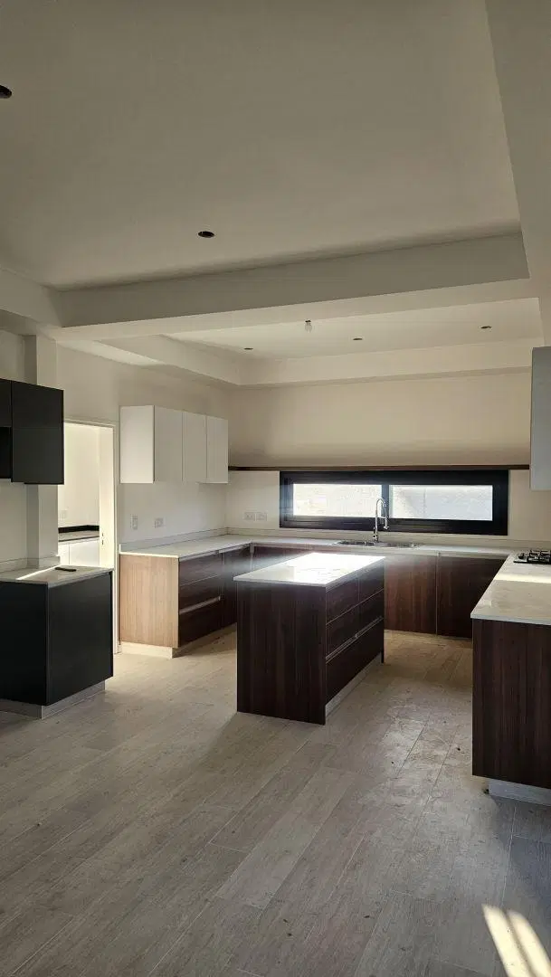 CASA EN VENTA 3 DORMITORIOS - BARRIO VILA MARINA II 5