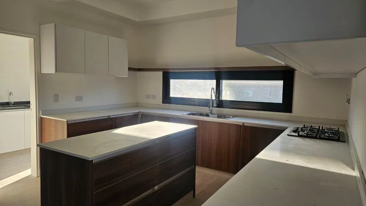 CASA EN VENTA 3 DORMITORIOS - BARRIO VILA MARINA II 4