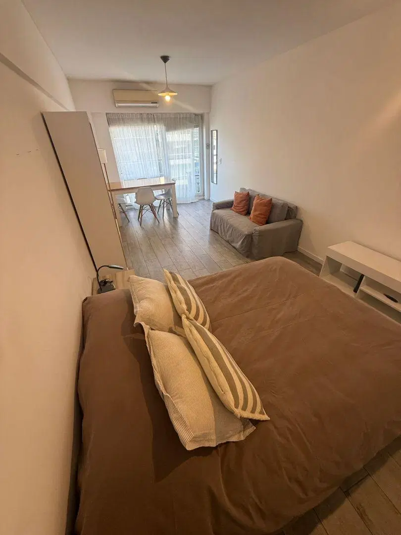 DEPARTAMENTO MONOAMBIENTE CON BALCÓN - RECOLETA 2
