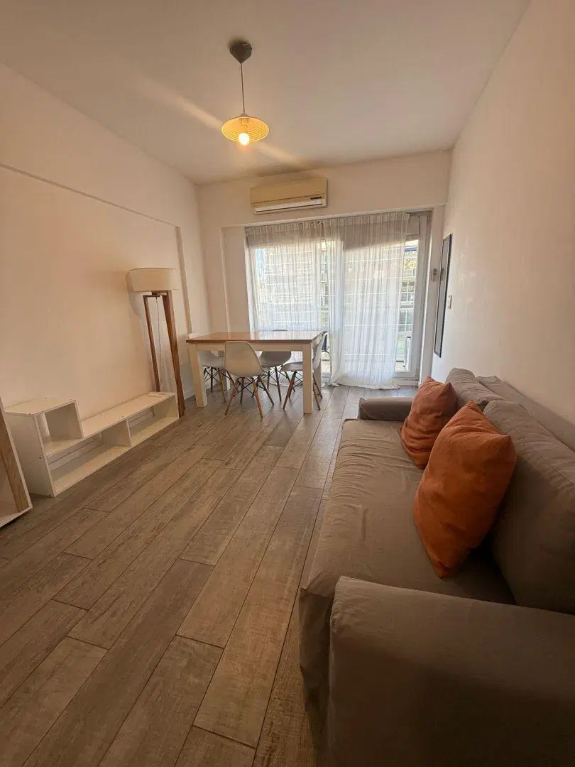 DEPARTAMENTO MONOAMBIENTE CON BALCÓN - RECOLETA 4