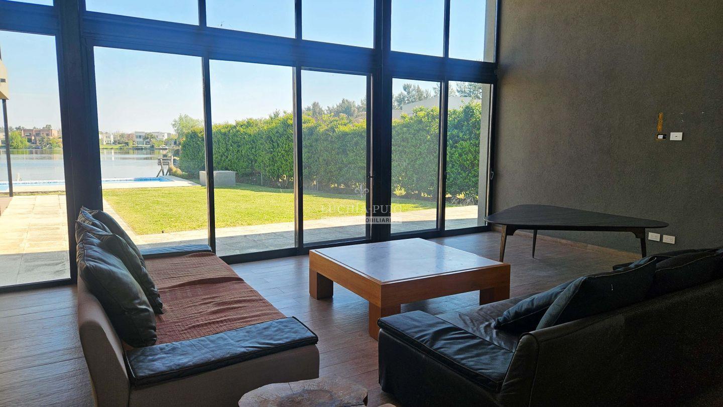 Foto de CASA EN VENTA A LA LAGUNA 3 DORMITORIOS - BARRIO LA COMARCA TIGRE, imagen 2