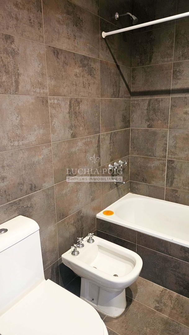 Foto de CASA EN VENTA A LA LAGUNA 3 DORMITORIOS - BARRIO LA COMARCA TIGRE, imagen 3