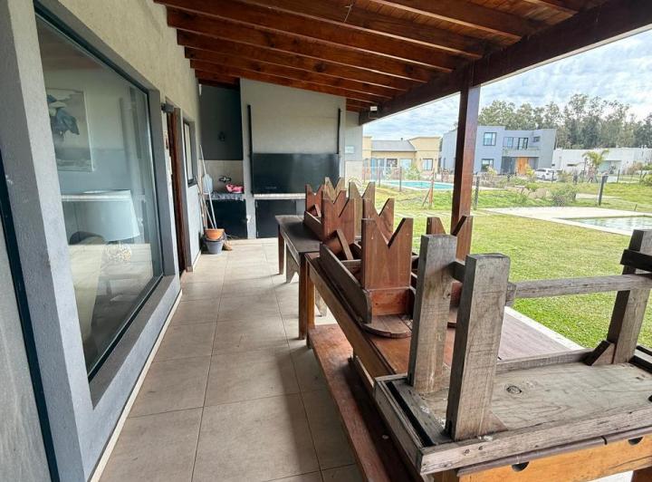 Muy linda, y amplia casa en alquiler temporal en Barrio Manuel Belgrano 4