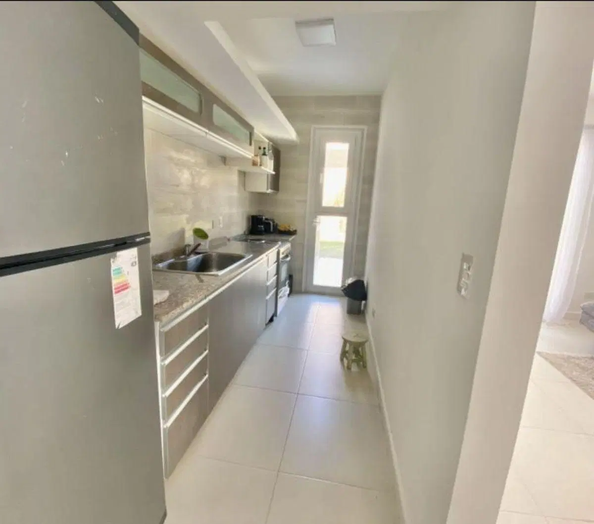 Duplex de 3 dormitorios en suite en venta y alquiler en Saravi Village 1