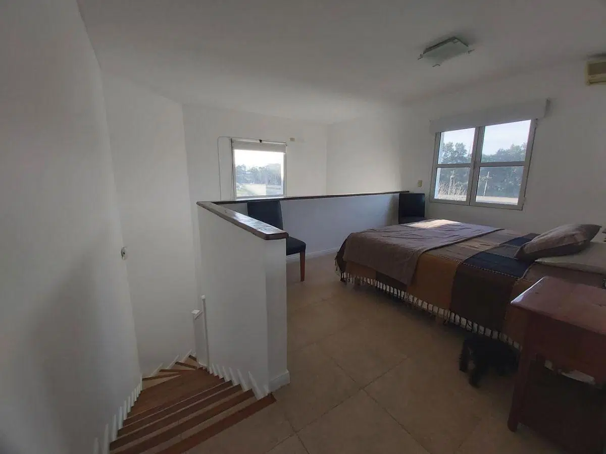 Duplex de 2 ambientes en alquiler anual y temporal en Barrio Septiembre 2