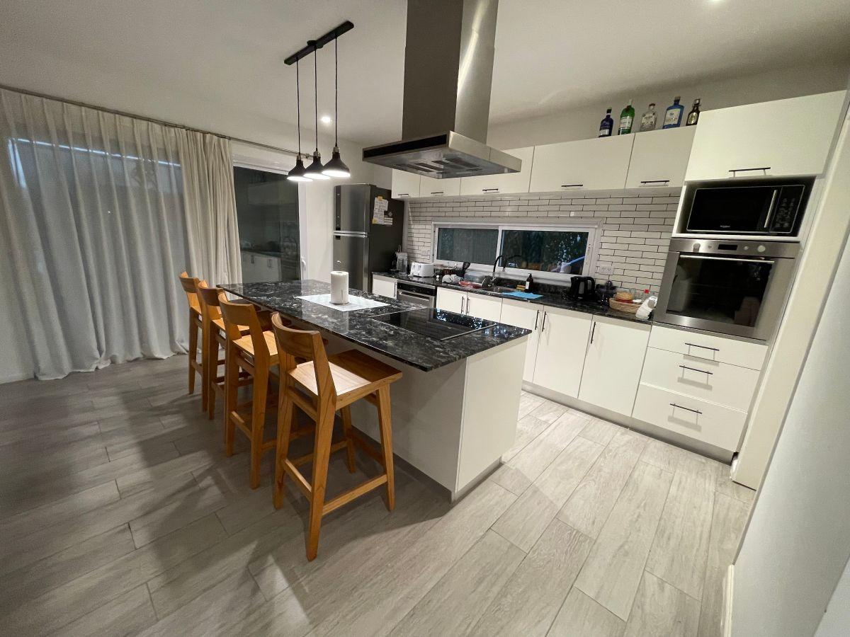 Foto de Impecable y moderna casa para Fiestas y Enero de 2027, imagen 2