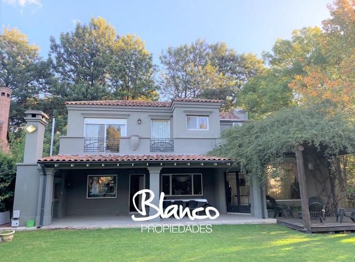 Casa en Alq. Temporario en Los Laureles