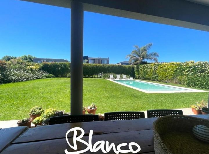 Casa  en Alquiler en La Comarca - Tigre - Anual sin Muebles 3