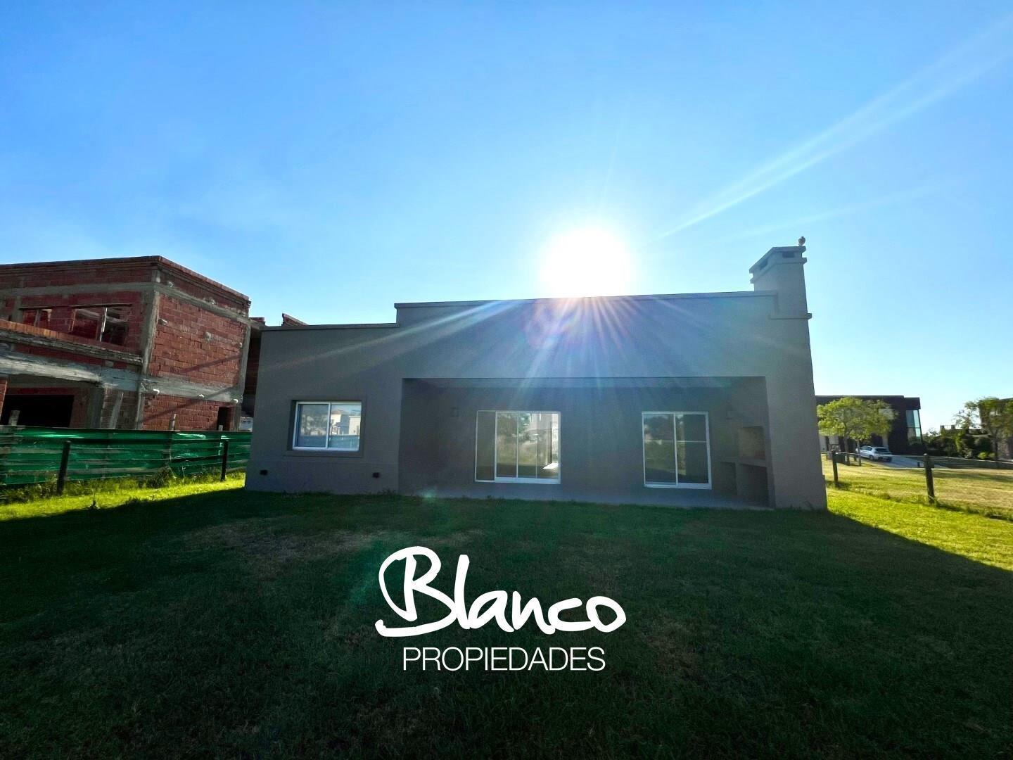 Casa en Venta en Puertos, Barrio Vistas, Escobar, G.B.A. Zona Norte