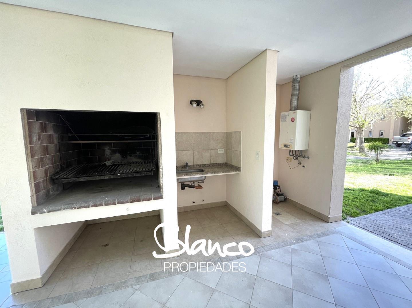 Foto de Casa en Alquiler en Septiembre, Escobar, G.B.A. Zona Norte, imagen 1