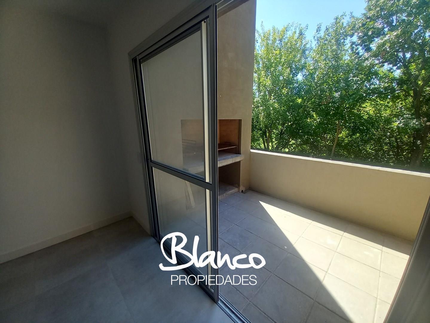 Foto de Departamento Dúplex de 3 Ambientes en Venta en Bosque Alto, Pilar, imagen 2
