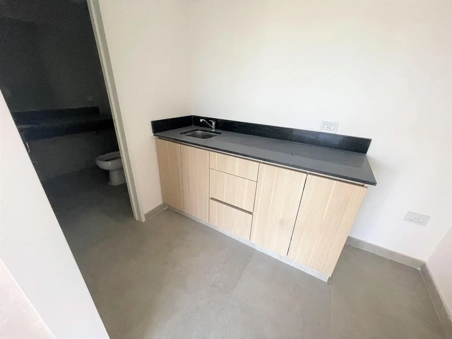 Oficina en Venta en Meridiano Pilar, G.B.A. Zona Norte, Argentina 1