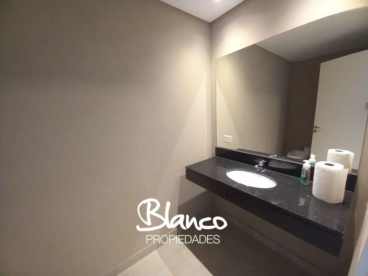 Oficina en Venta en Pilar, G.B.A. Zona Norte, Argentina 4