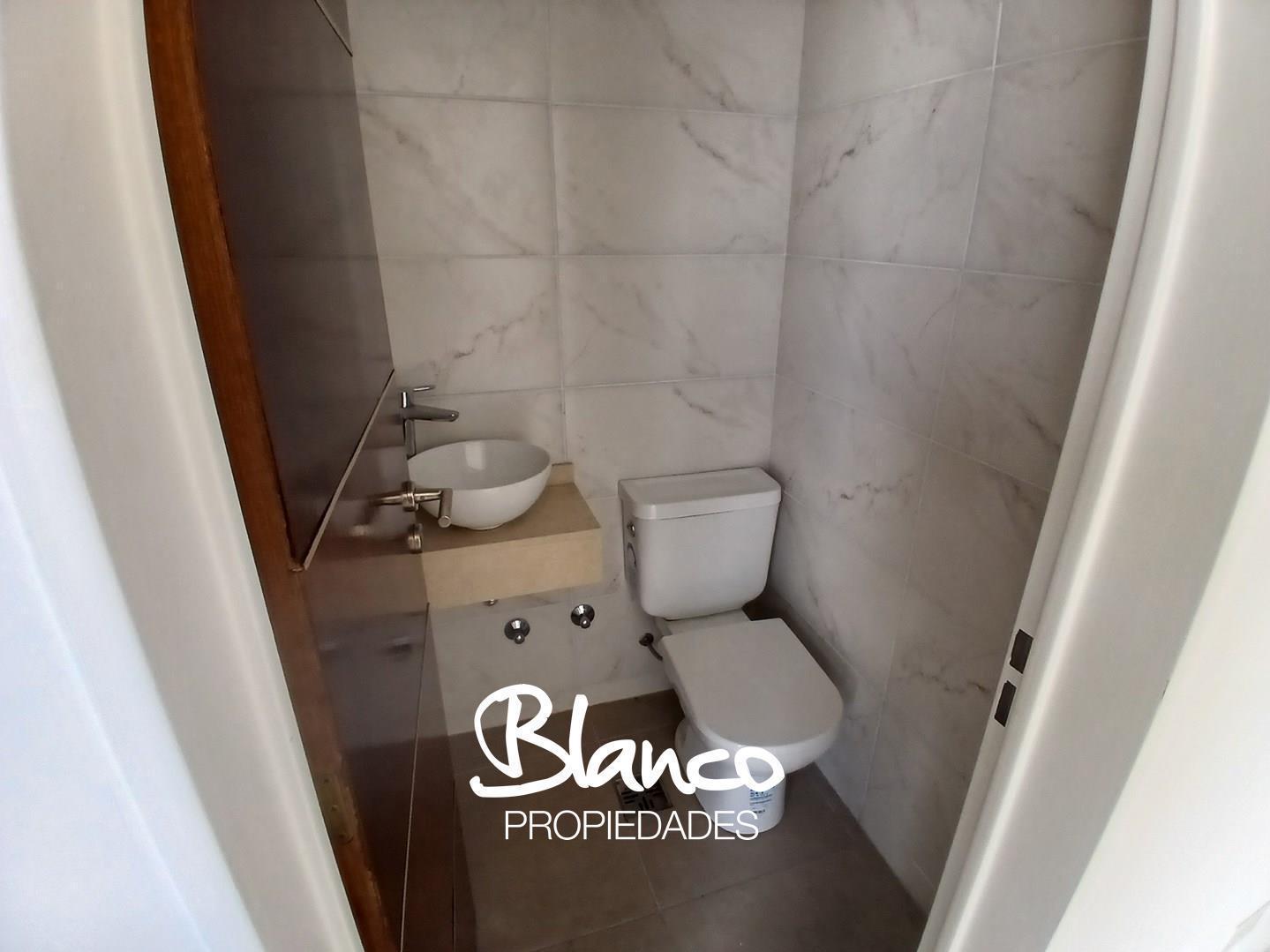 Foto de Departamento 2 Ambientes con Terraza en Venta en Chacarita, Capital, imagen 2