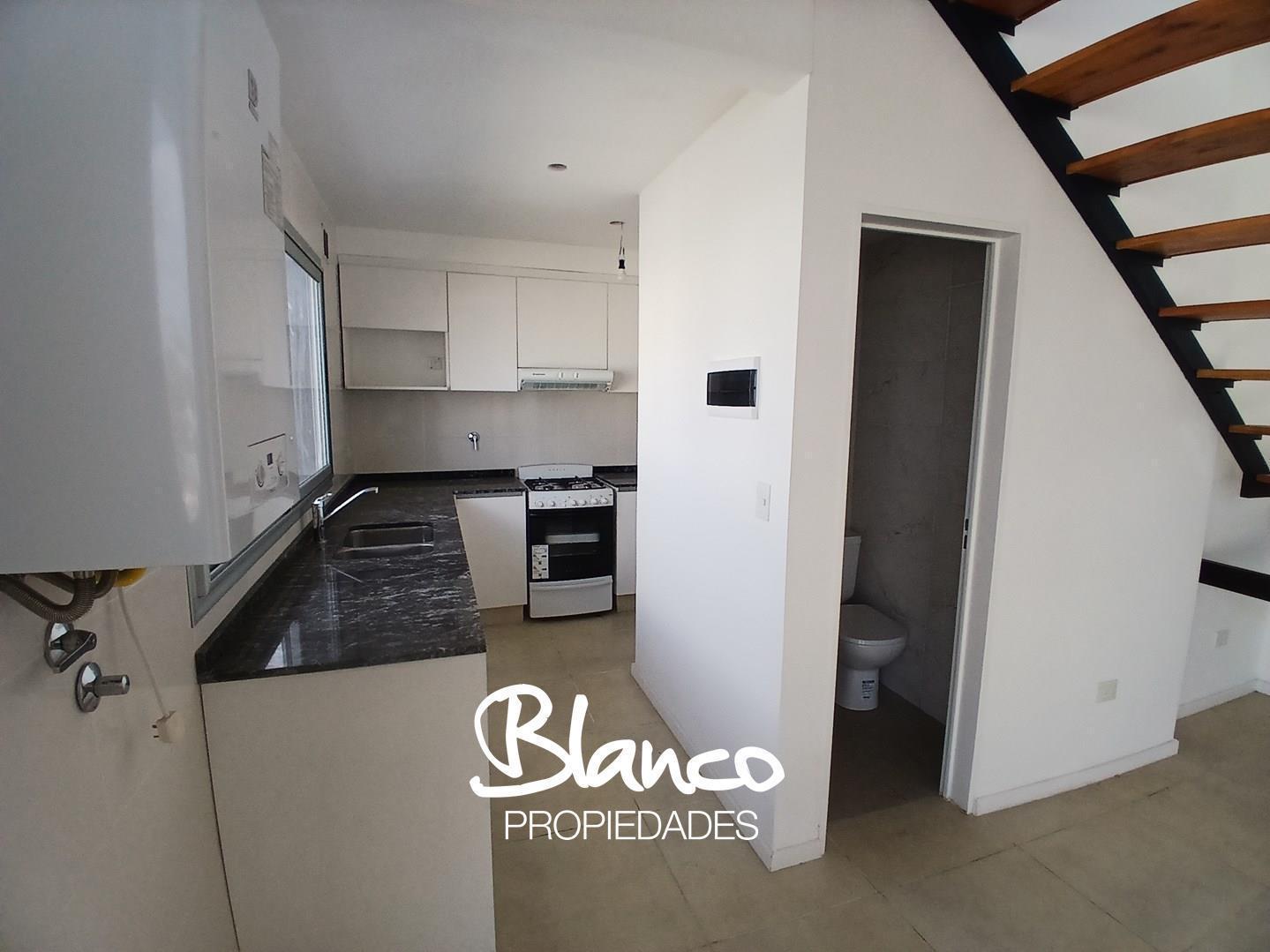 Foto de Departamento 2 Ambientes con Terraza en Venta en Chacarita, Capital, imagen 3