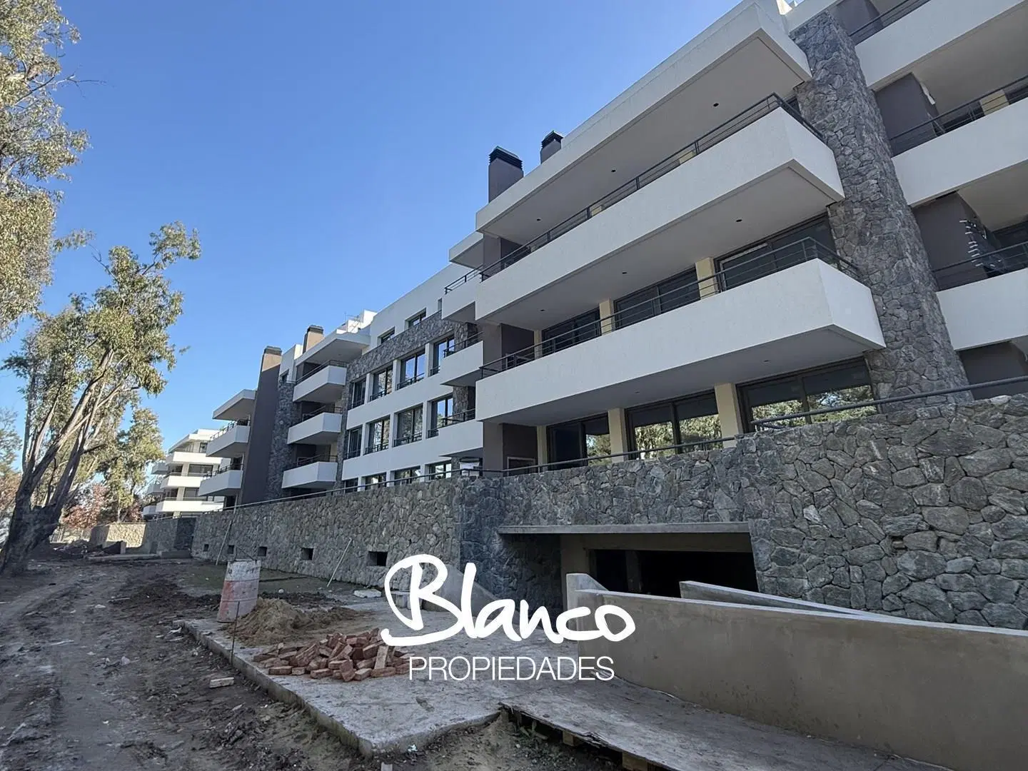 Departamento de 2 Ambientes en Venta en Le Bois, Pilar, G.B.A. Zona Norte 5