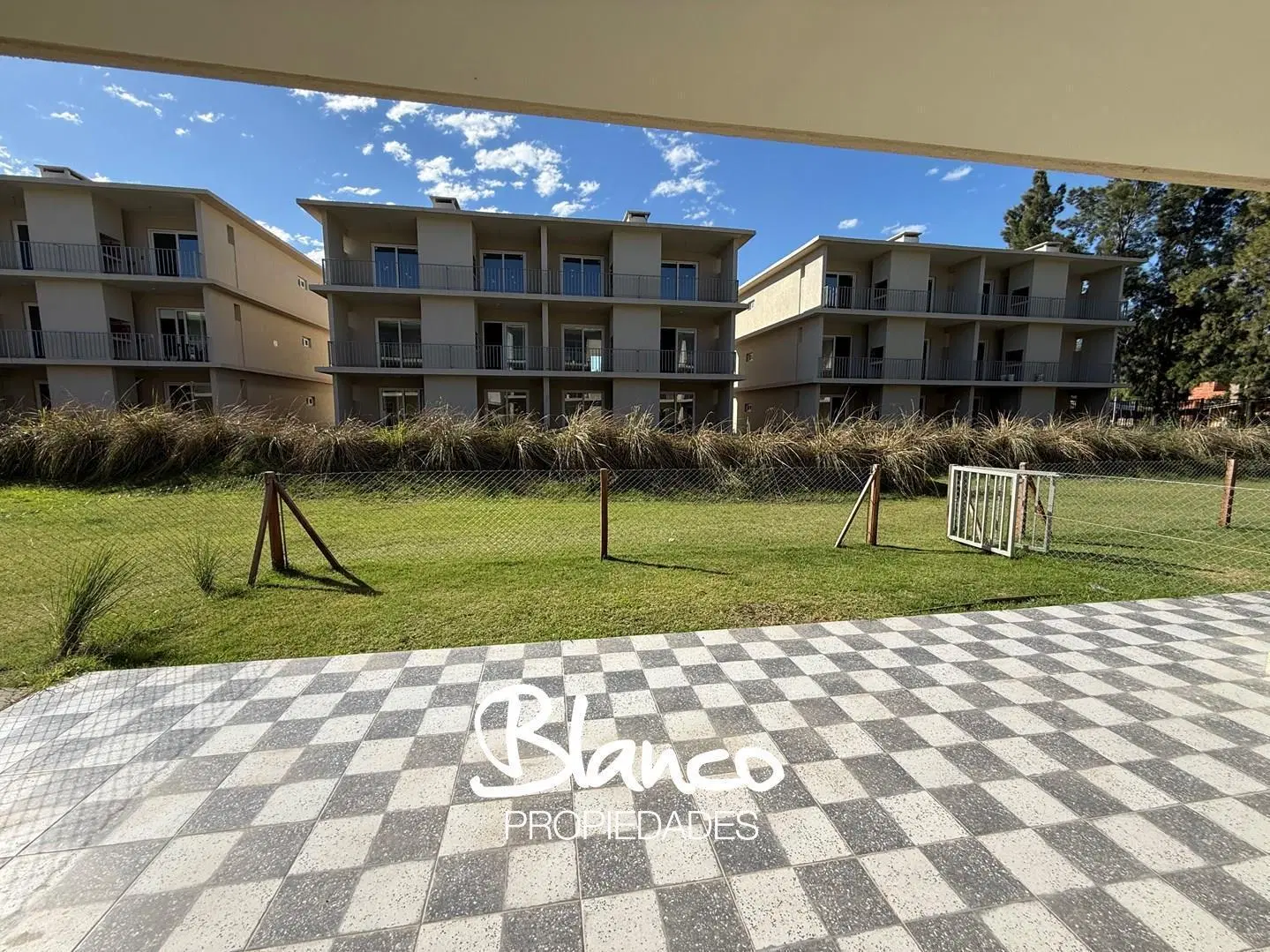 Departamento en PB de 3 Ambientes en Alquiler en Chic Village, La Lonja, Pilar 4