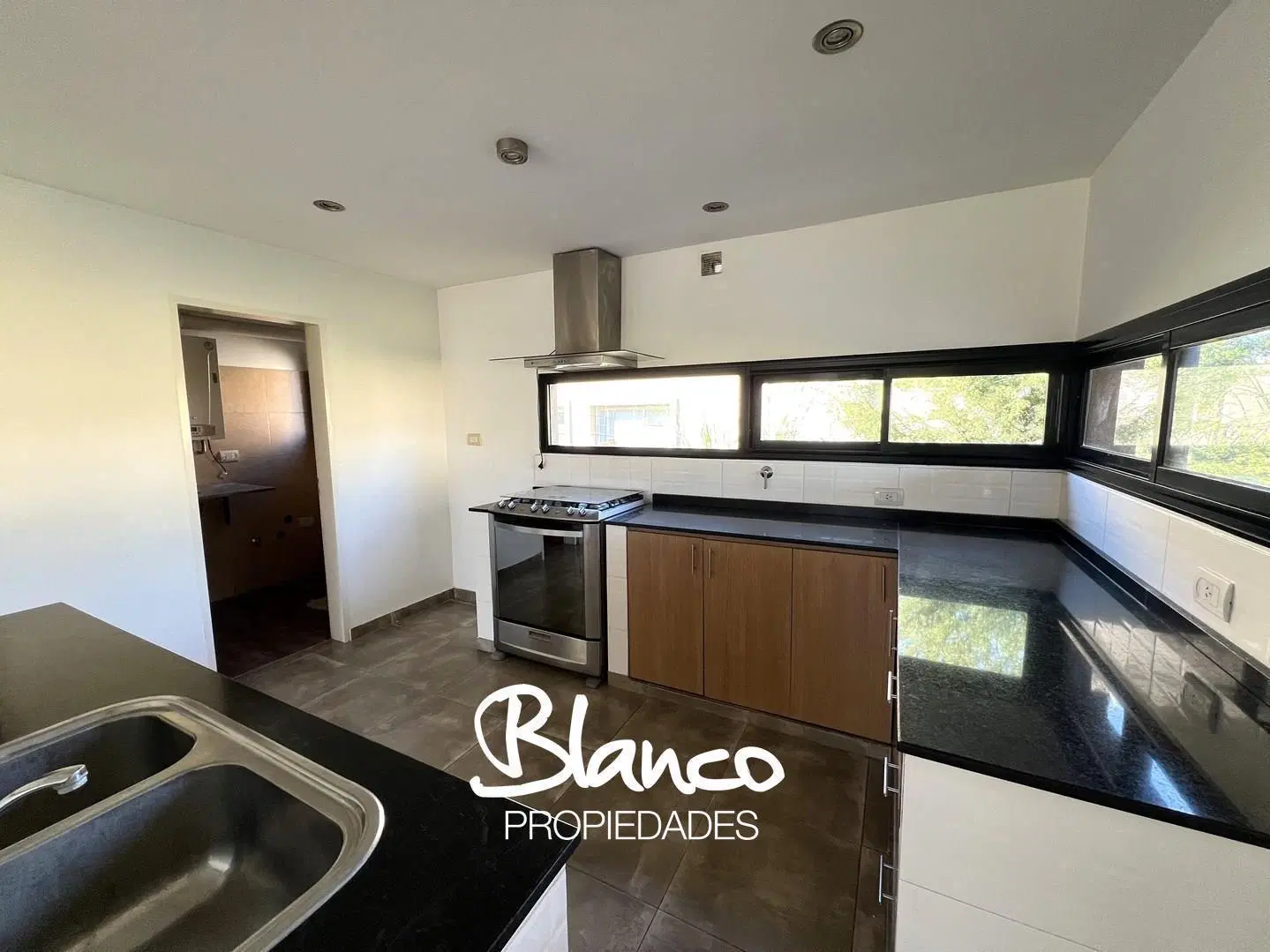 Casa en Alquiler en Pilar del Este, Barrio Santa Elena, Pilar, G.B.A. Zona Norte 5