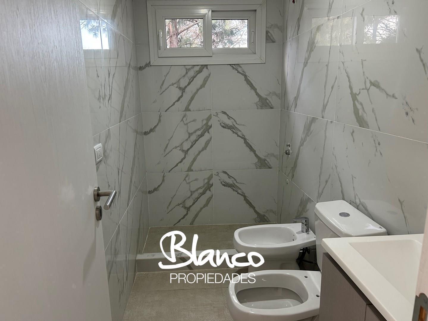 Foto de Departamento con Balcón en Alquiler en Chic Village, La Lonja, Pilar, imagen 2