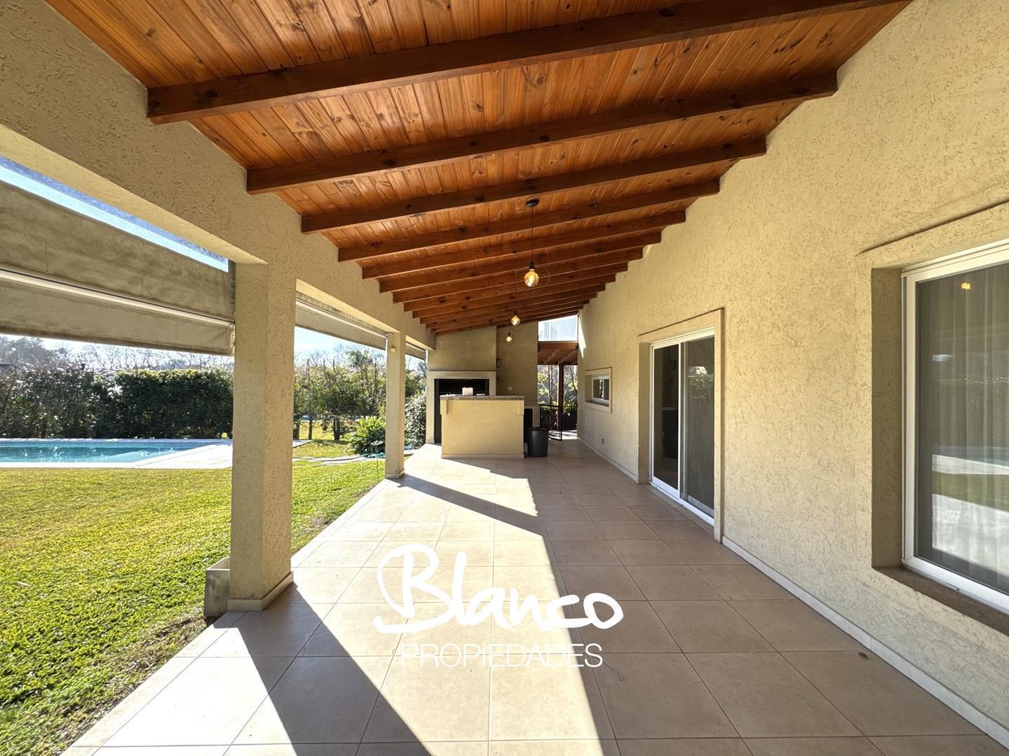 Foto de Casa en Venta en Pilar del Este, Barrio Santa Guadalupe, Pilar, G.B.A, imagen 2