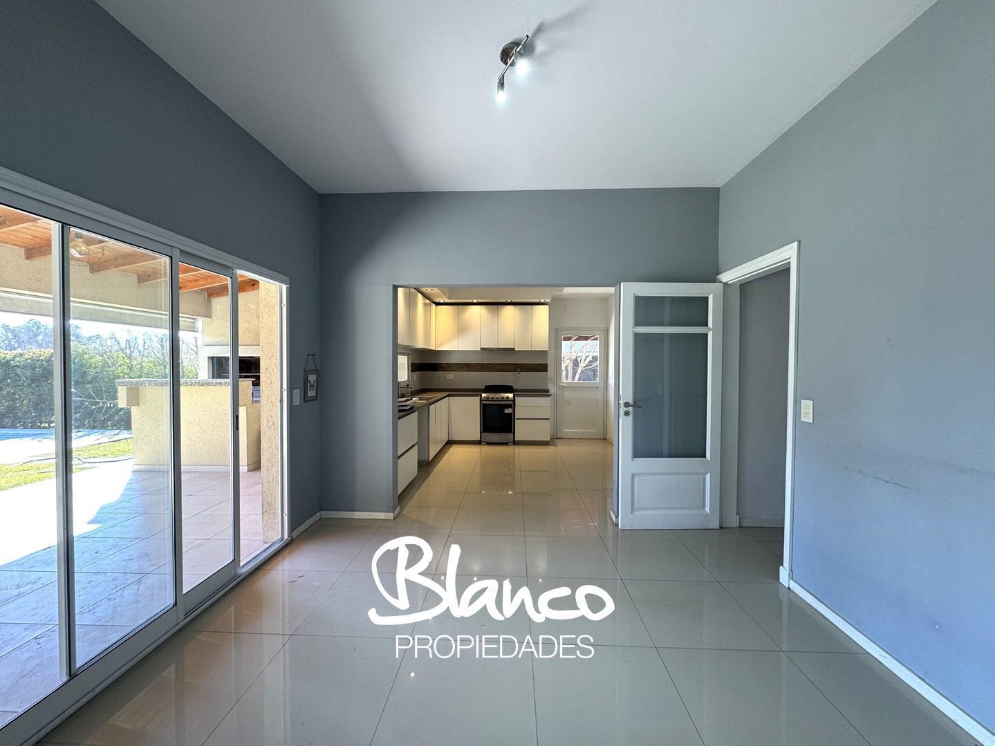 Foto de Casa en Venta en Pilar del Este, Barrio Santa Guadalupe, Pilar, G.B.A, imagen 1