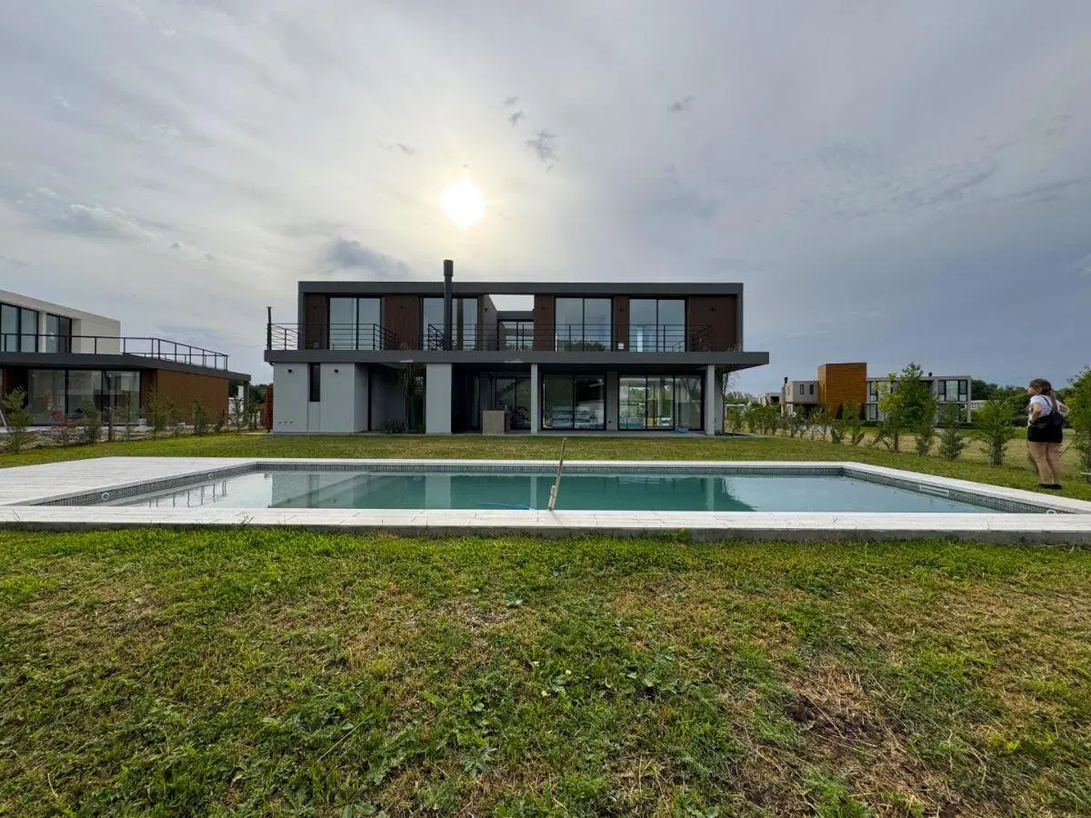 Casa  en Venta en Pilará, Barrio La Diligencia, Pilar, G.B.A. Zona Norte 5