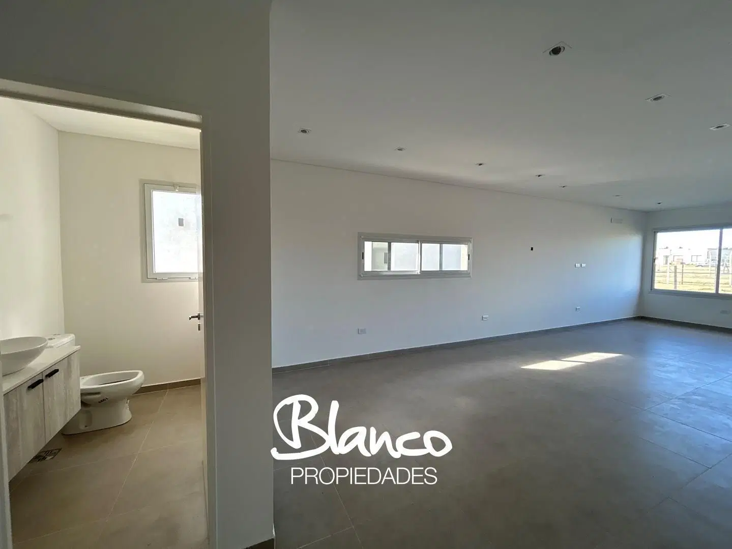 Casa  en Venta en Pilar del Este, Pilar, G.B.A. Zona Norte 4