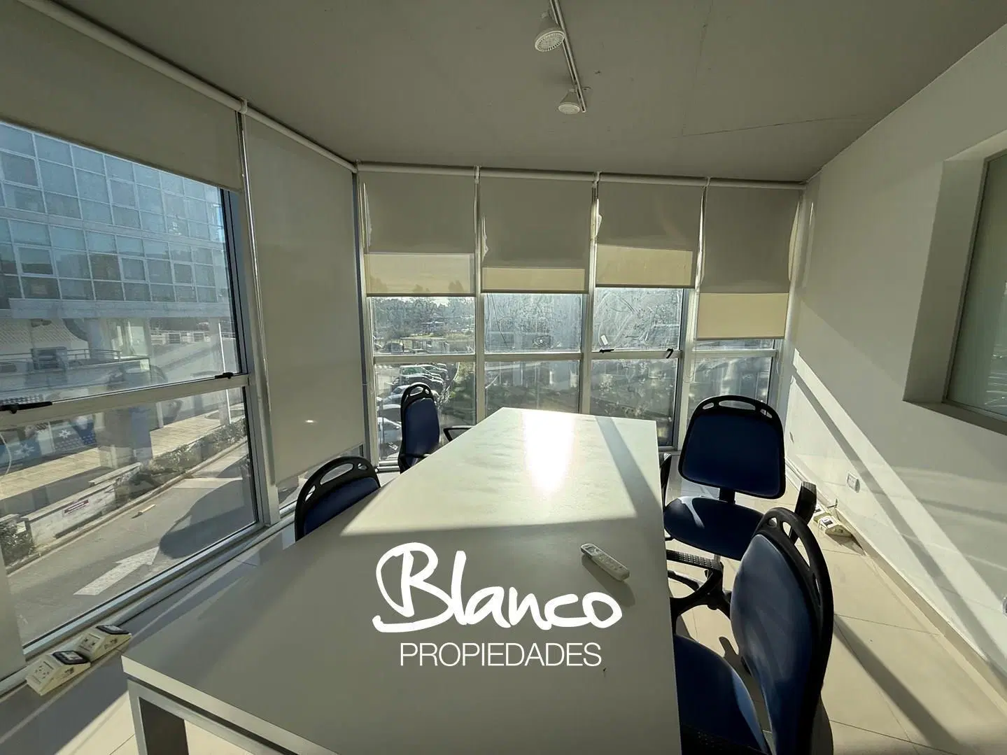Oficina  en Alquiler en 46 Plaza, Pilar, G.B.A. Zona Norte 2