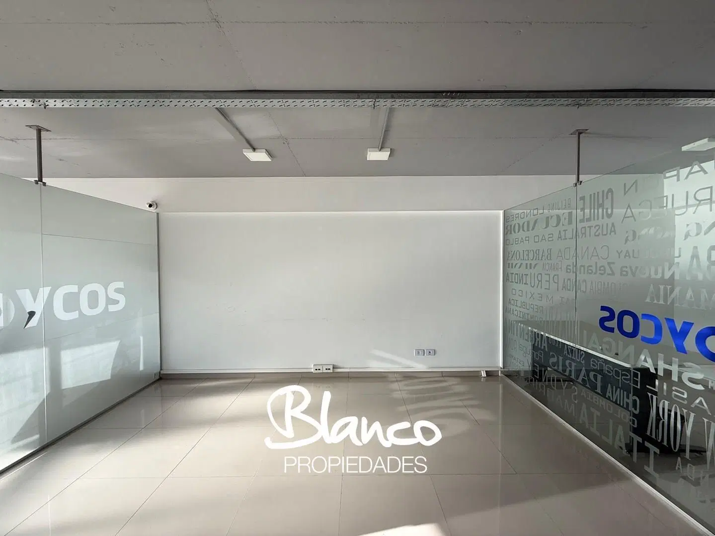 Oficina  en Alquiler en 46 Plaza, Pilar, G.B.A. Zona Norte 5