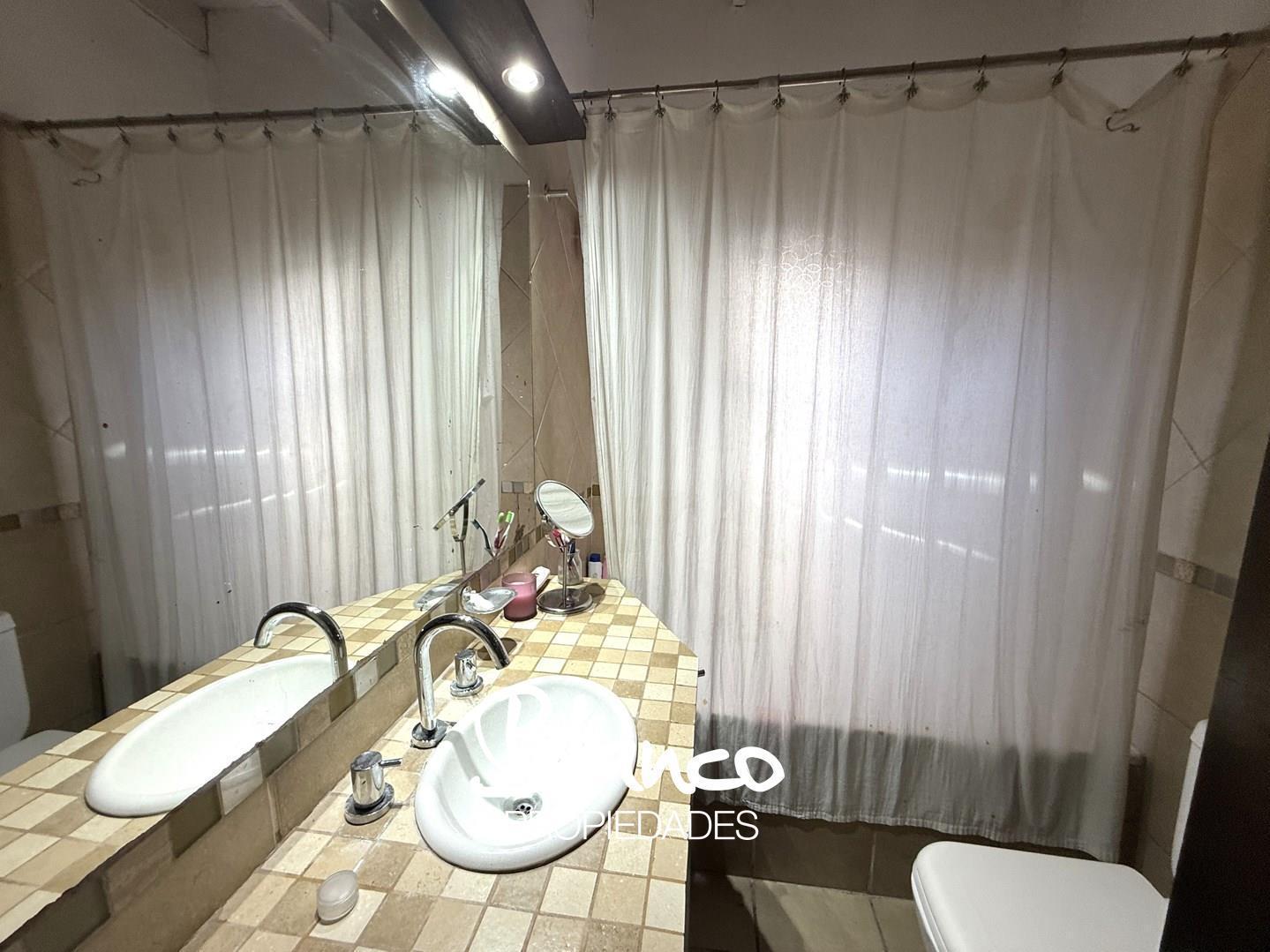 Foto de Casa en Venta en Fincas del Lago, Escobar, G.B.A. Zona Norte, imagen 2