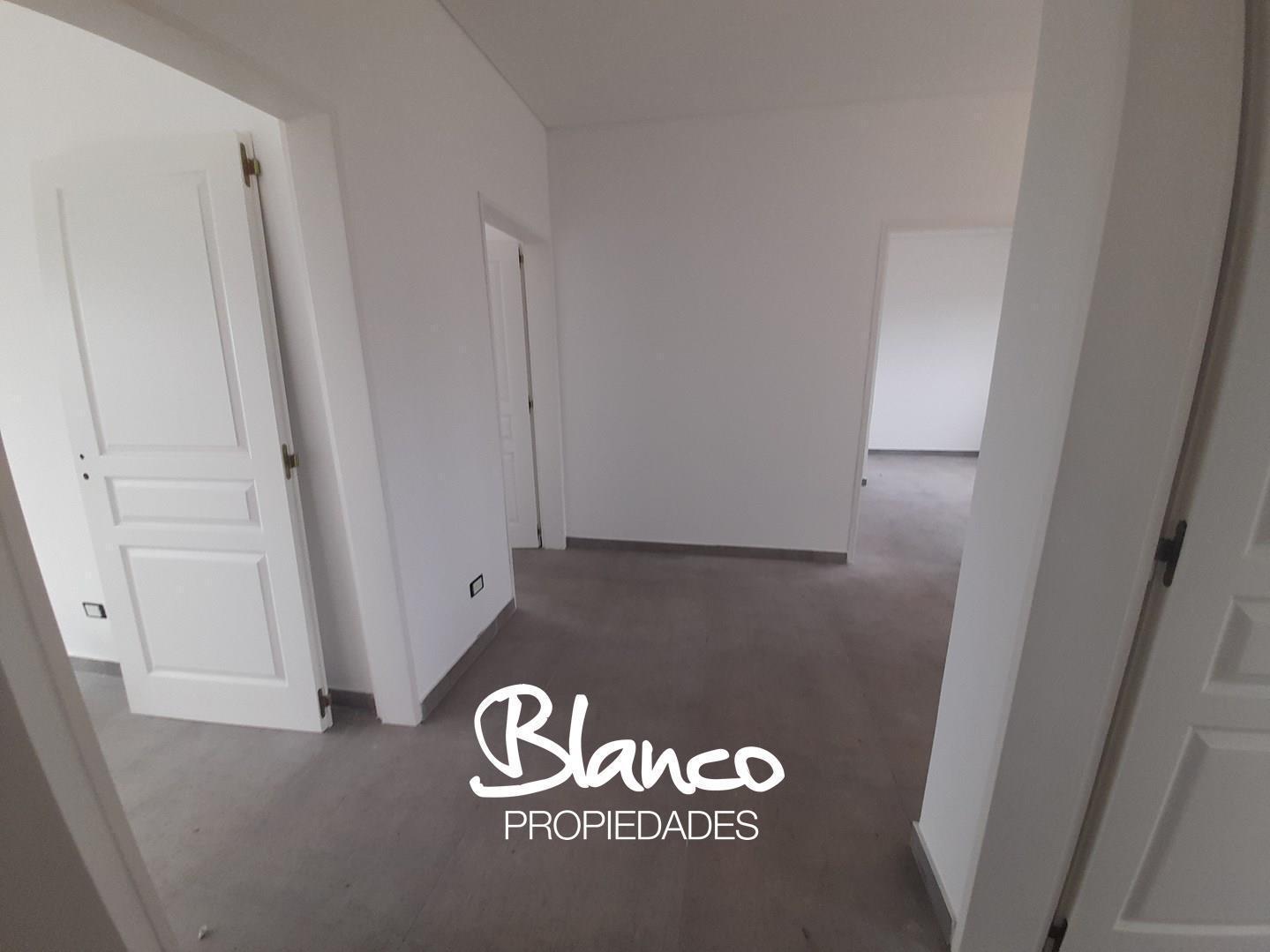 Foto de Casa en Venta en el Barrio Cerrado Santo Tomas, Pilar, G.B.A. Zona Norte, imagen 4